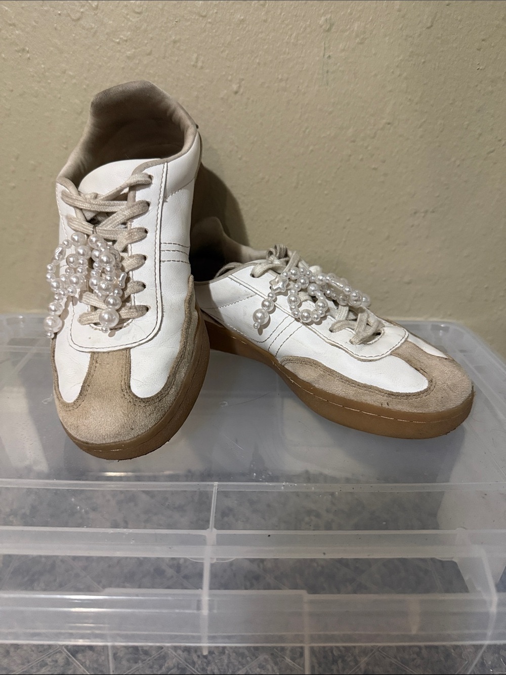 Girl’s Zara White and Tan Casual Sneakers with Pearl Laces